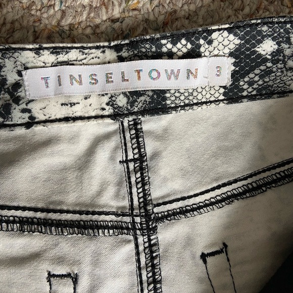 Juniors  Tinseltown Snakeskin print miniskirt - Picture 3 of 6